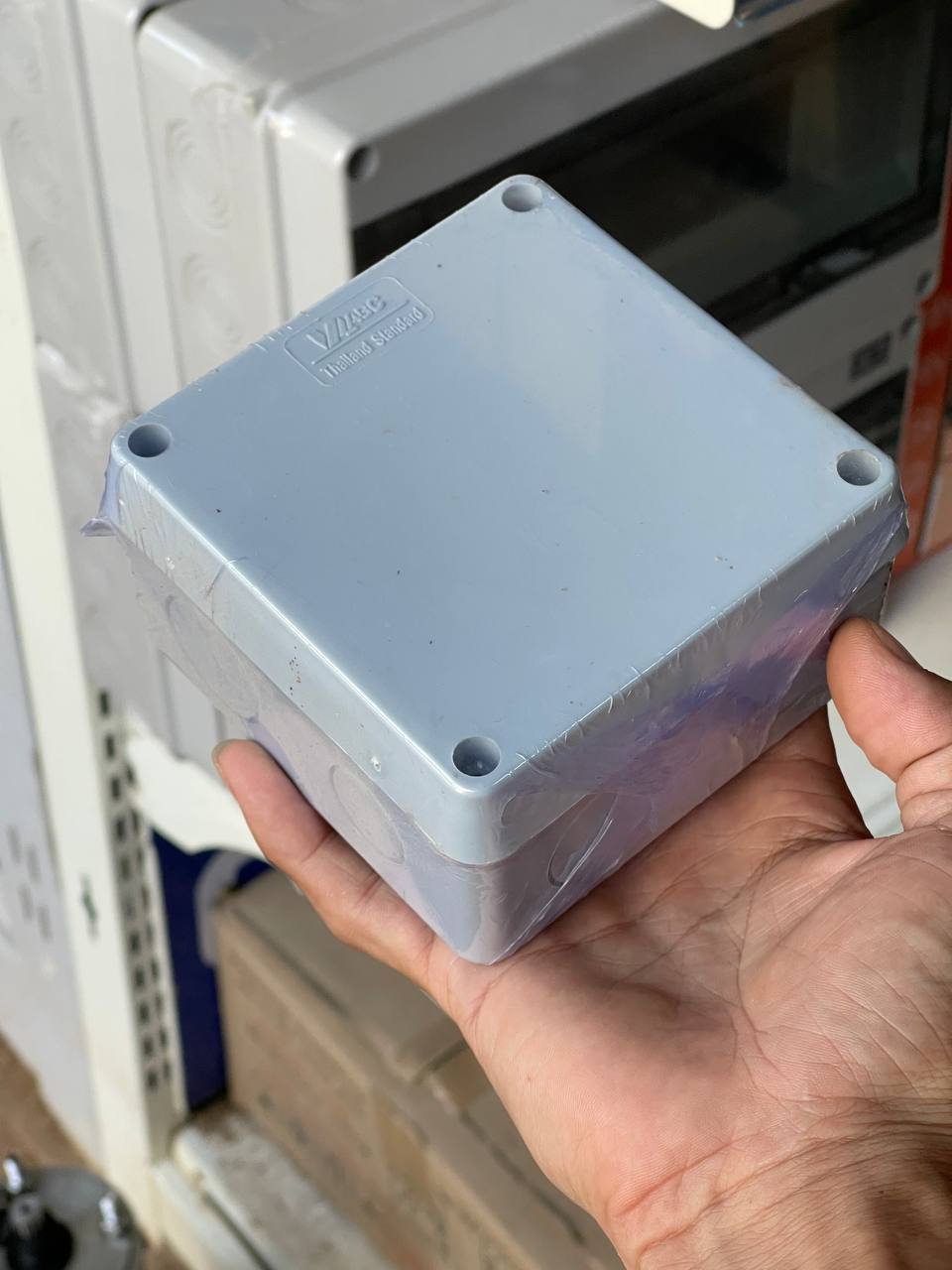 ប្រអប់ចែក 15×15mm (1.5តឹក*1.5តឹក)