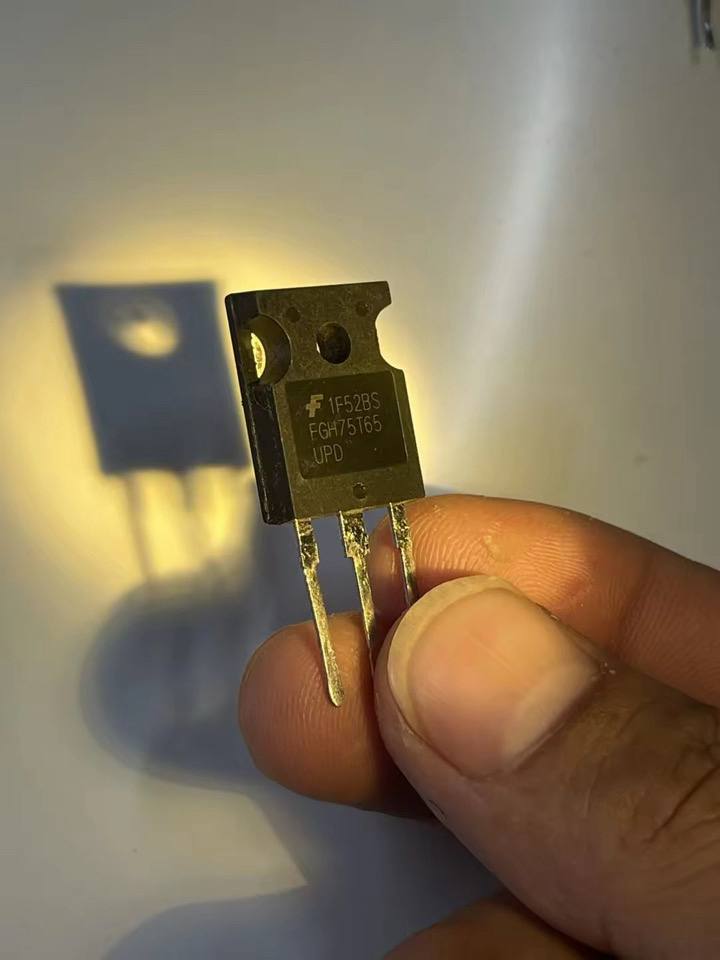 ហ្វែត FGH75T65UPD