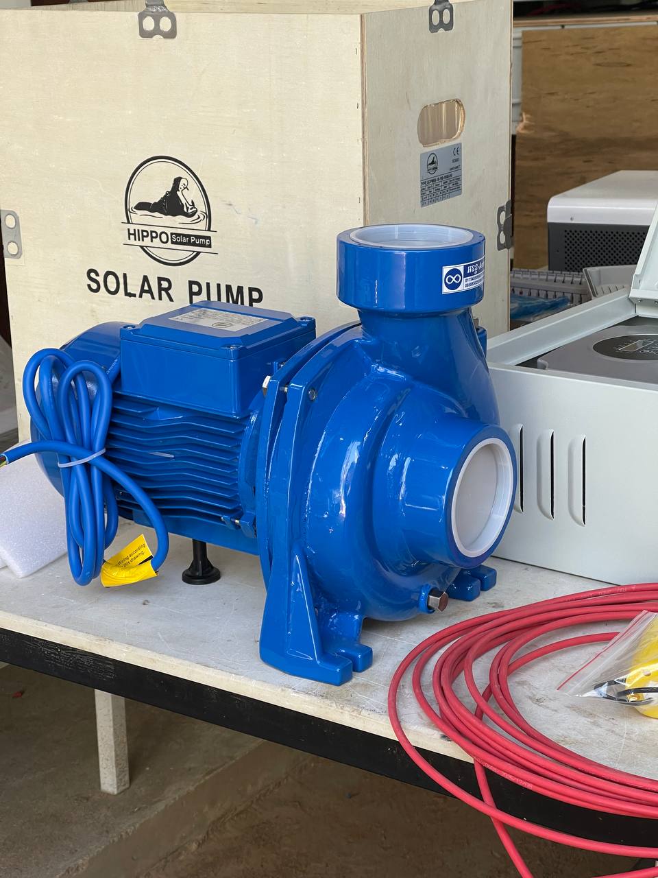 ម៉ូទ័រសូឡា ២សេះលើគោក HIPPO Pump (SCPM50-18-180-1500-HV)